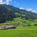 Roasthof نيوستيف ام ستوبيتا